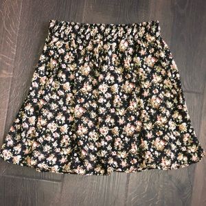 Adorable vintage skirt